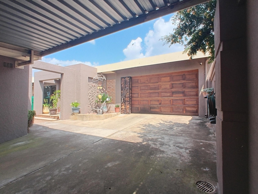 3 Bedroom Property for Sale in Fochville Gauteng