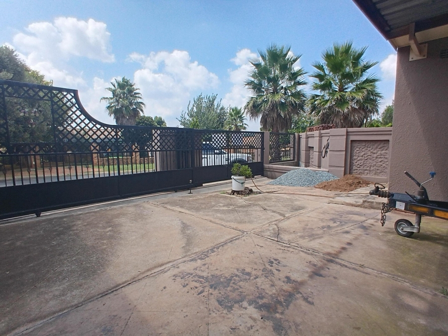 3 Bedroom Property for Sale in Fochville Gauteng