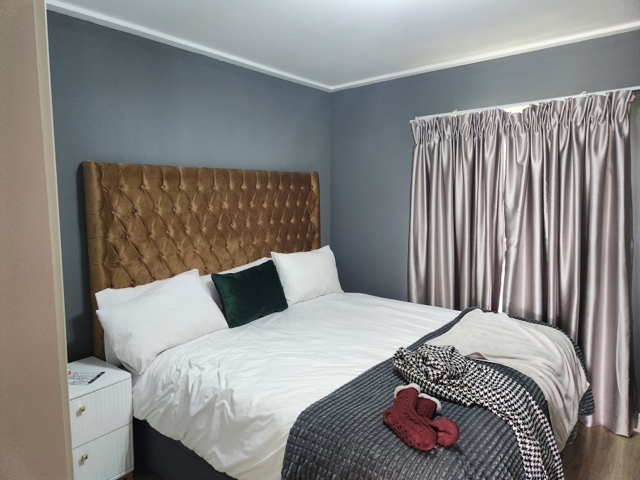 To Let 2 Bedroom Property for Rent in Jackal Creek Golf Estate Gauteng