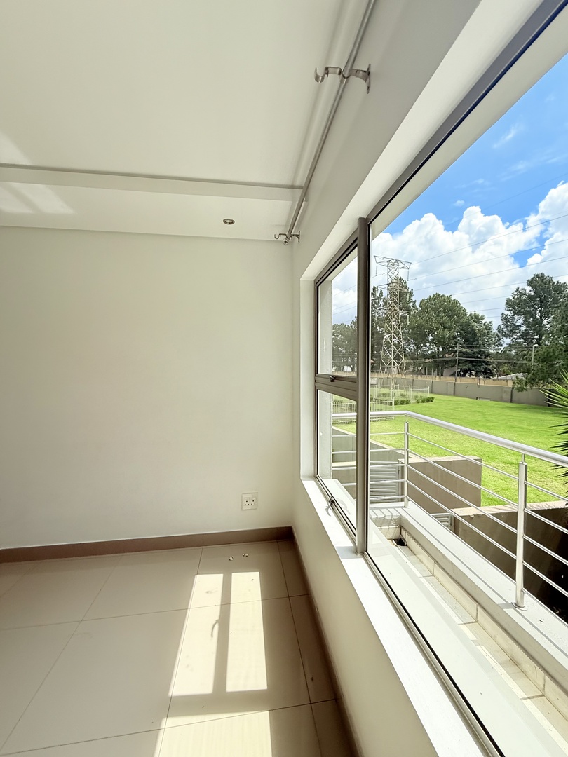 To Let 2 Bedroom Property for Rent in Broadacres Gauteng