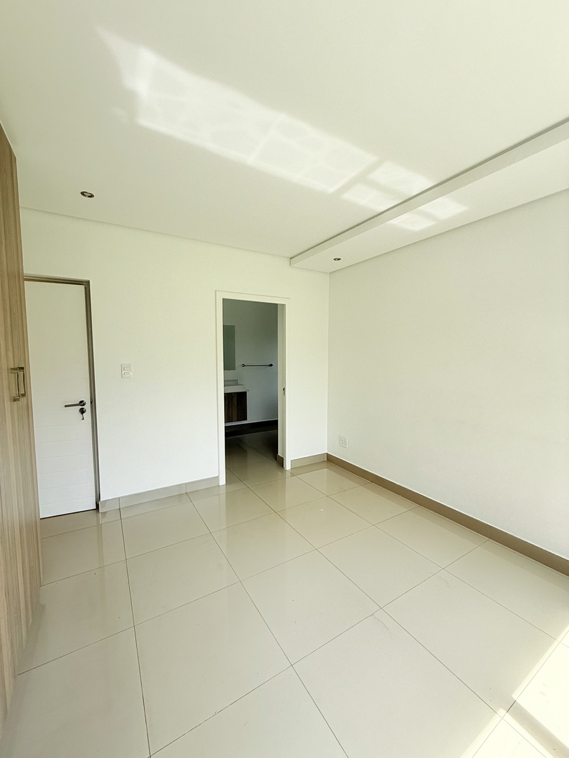 To Let 2 Bedroom Property for Rent in Broadacres Gauteng