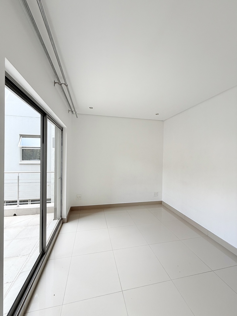 To Let 2 Bedroom Property for Rent in Broadacres Gauteng