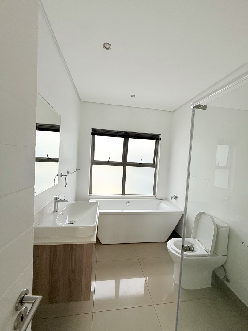 To Let 2 Bedroom Property for Rent in Broadacres Gauteng