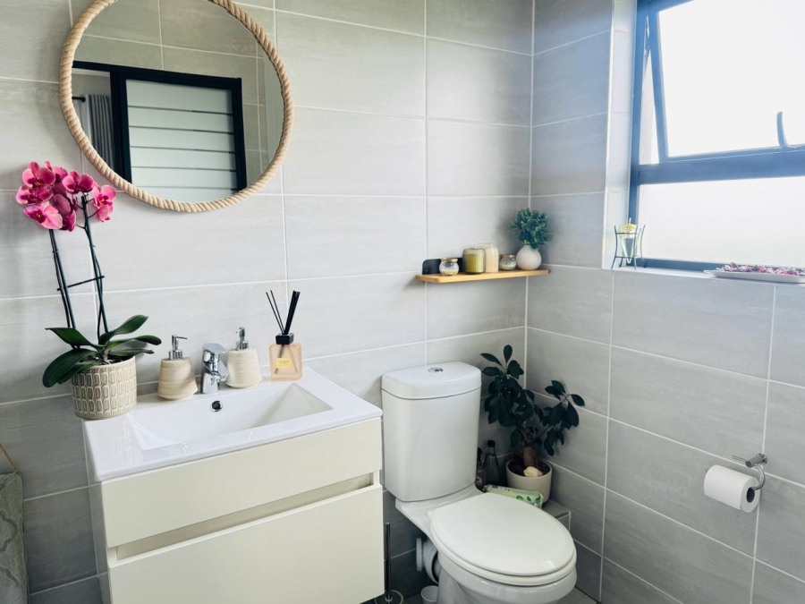 1 Bedroom Property for Sale in Waterfall Gauteng