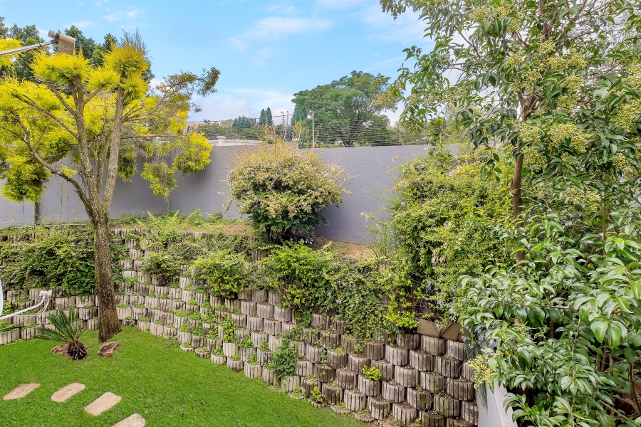 2 Bedroom Property for Sale in Bryanston Gauteng