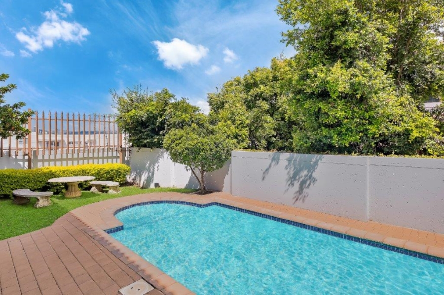 2 Bedroom Property for Sale in Bryanston Gauteng