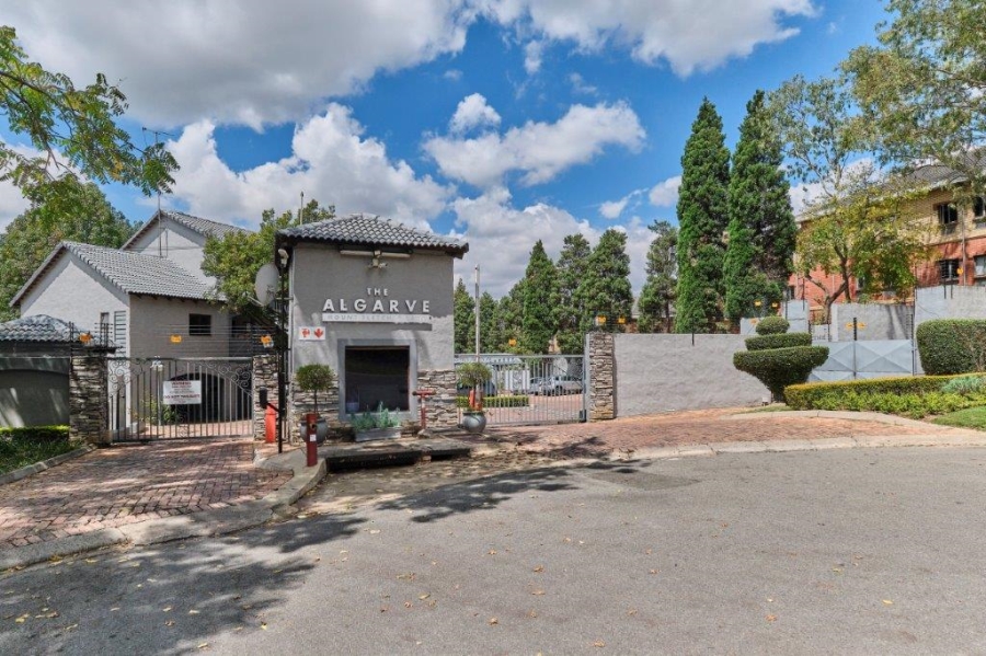 2 Bedroom Property for Sale in Paulshof Gauteng