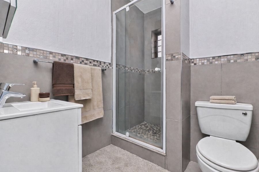 2 Bedroom Property for Sale in Paulshof Gauteng