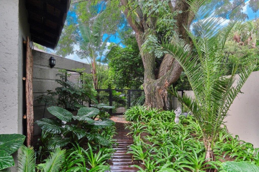 6 Bedroom Property for Sale in Bryanston Gauteng