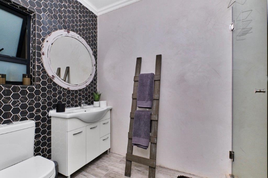 6 Bedroom Property for Sale in Bryanston Gauteng