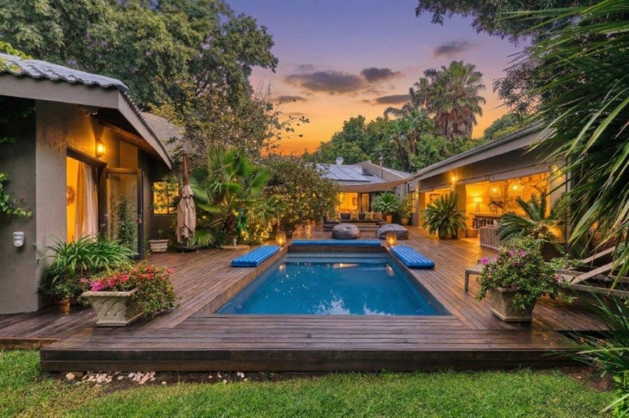 6 Bedroom Property for Sale in Bryanston Gauteng