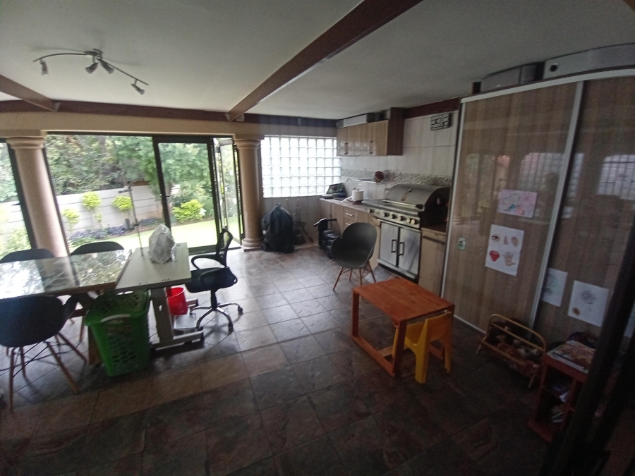 3 Bedroom Property for Sale in Mulbarton Gauteng