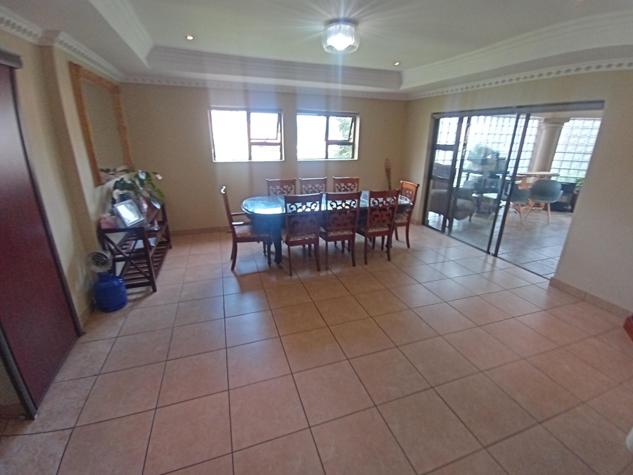 3 Bedroom Property for Sale in Mulbarton Gauteng