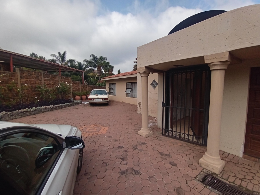 3 Bedroom Property for Sale in Mulbarton Gauteng