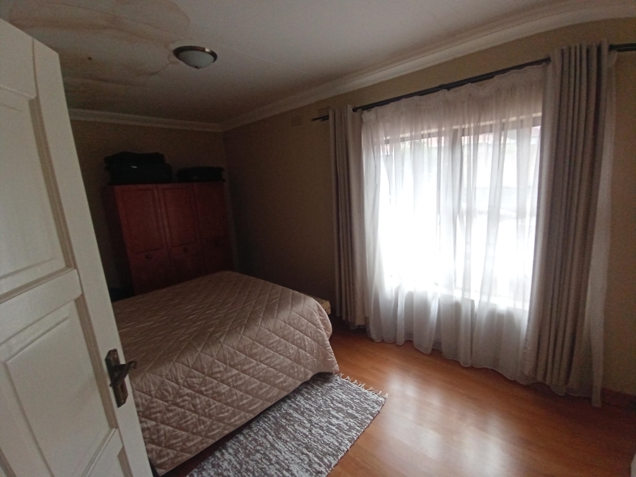 3 Bedroom Property for Sale in Mulbarton Gauteng