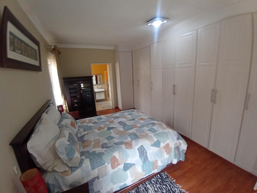 3 Bedroom Property for Sale in Mulbarton Gauteng