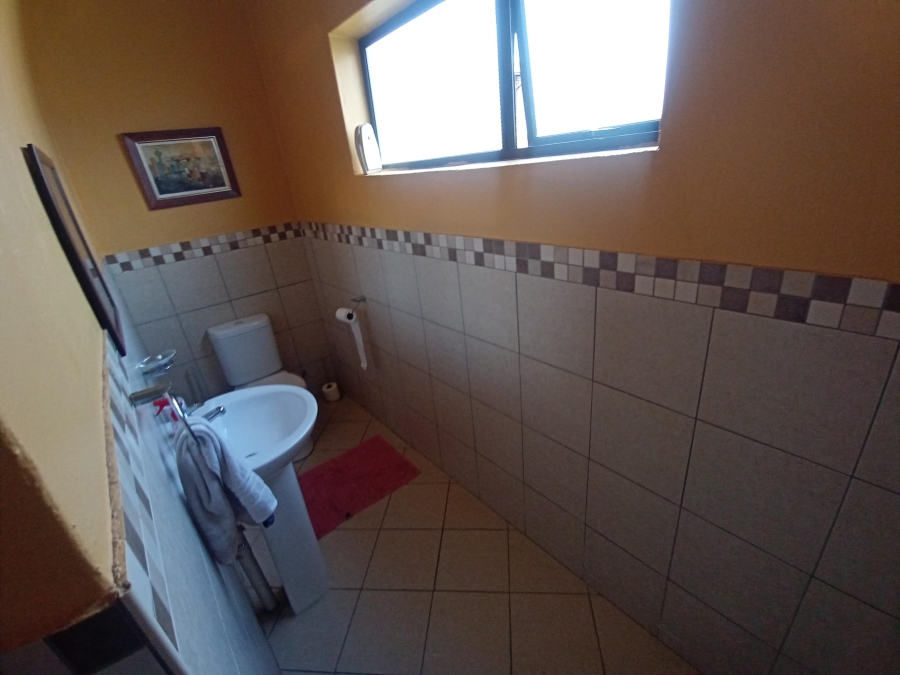 3 Bedroom Property for Sale in Mulbarton Gauteng