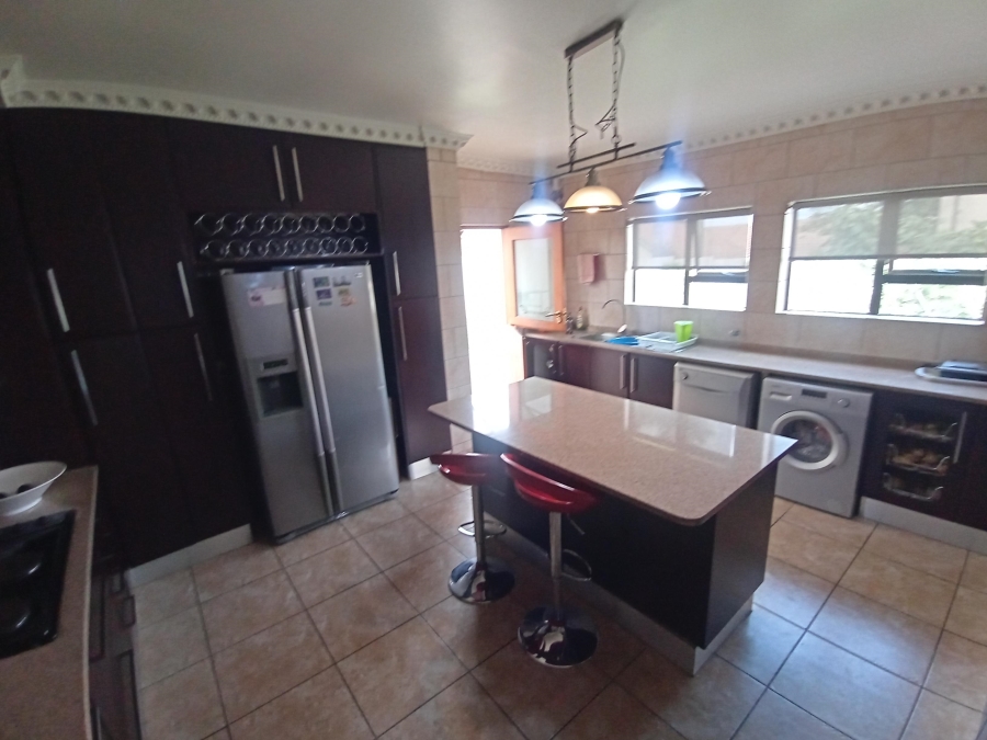 3 Bedroom Property for Sale in Mulbarton Gauteng