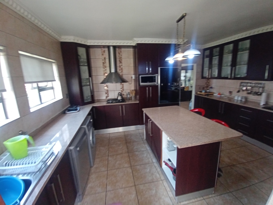 3 Bedroom Property for Sale in Mulbarton Gauteng