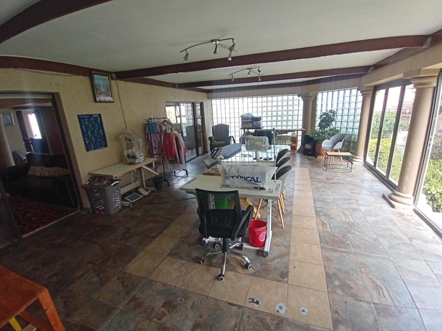 3 Bedroom Property for Sale in Mulbarton Gauteng