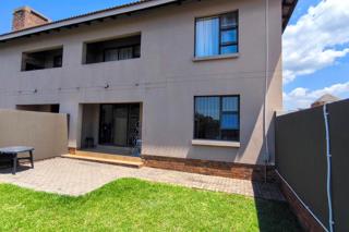 2 Bedroom Property for Sale in Albertsdal Gauteng