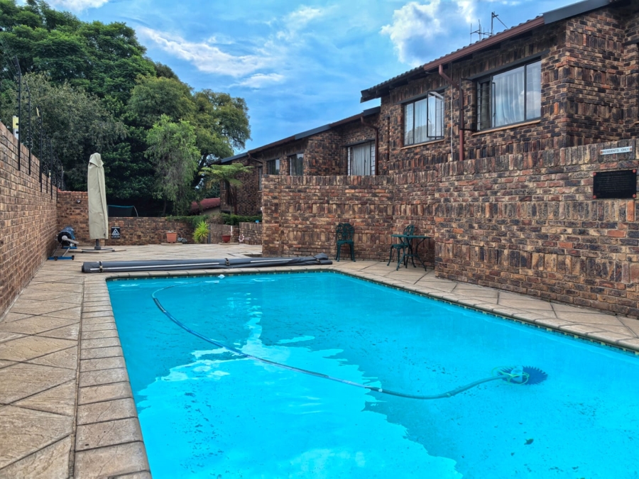3 Bedroom Property for Sale in Northcliff Gauteng