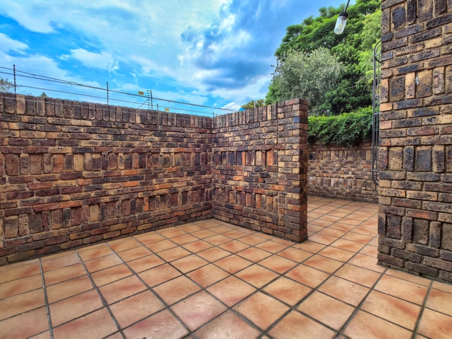 3 Bedroom Property for Sale in Northcliff Gauteng