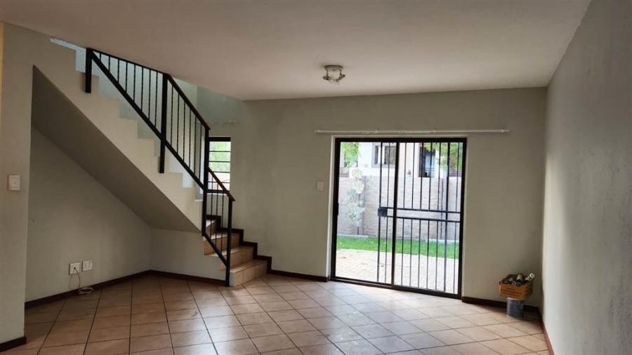 2 Bedroom Property for Sale in Halfway Gardens Gauteng