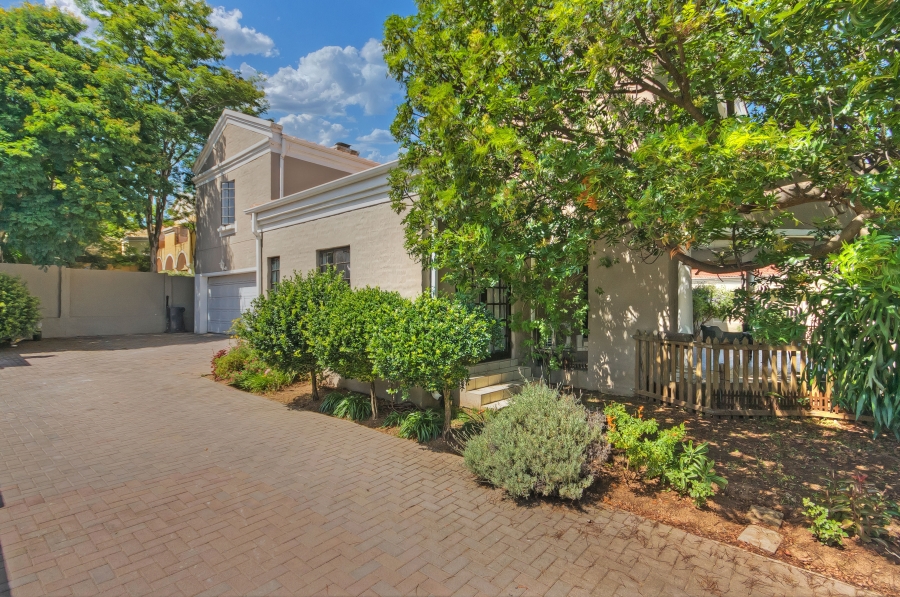 4 Bedroom Property for Sale in Kyalami Hills Gauteng