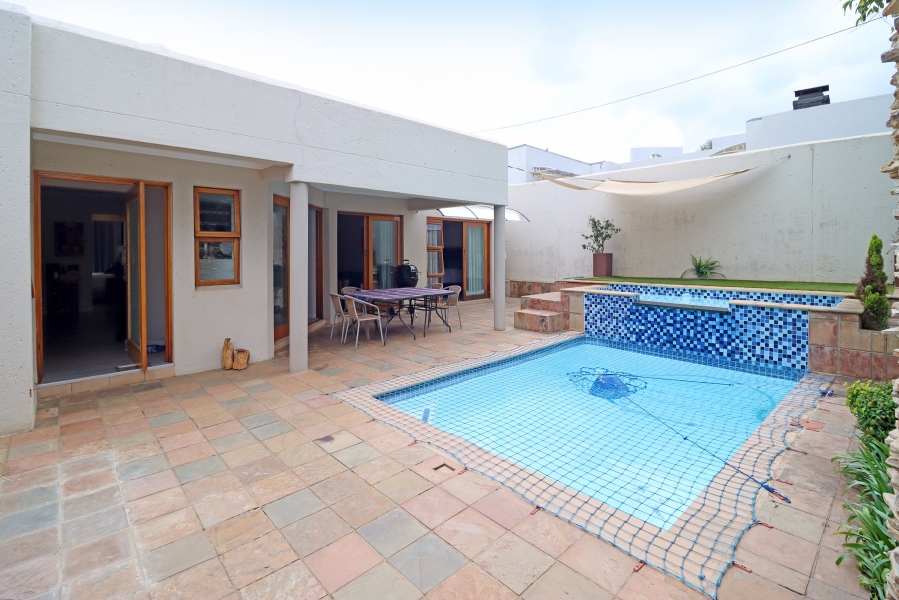 3 Bedroom Property for Sale in Paulshof Gauteng