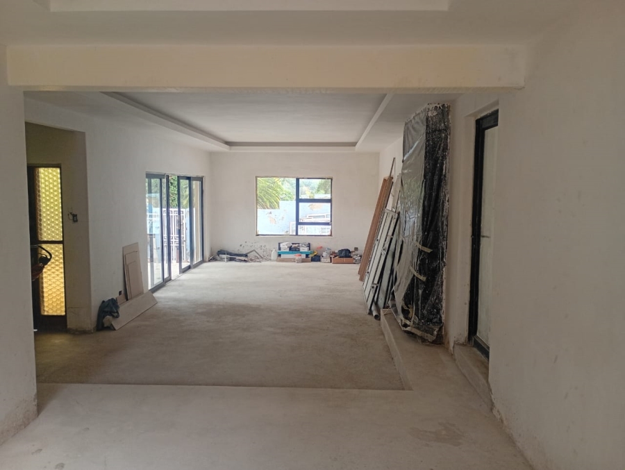 4 Bedroom Property for Sale in Mondeor Gauteng