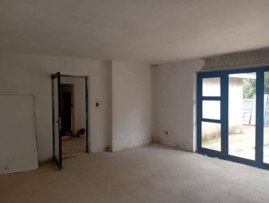 4 Bedroom Property for Sale in Mondeor Gauteng