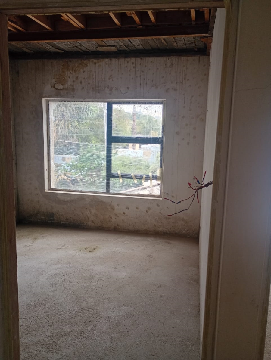 4 Bedroom Property for Sale in Mondeor Gauteng