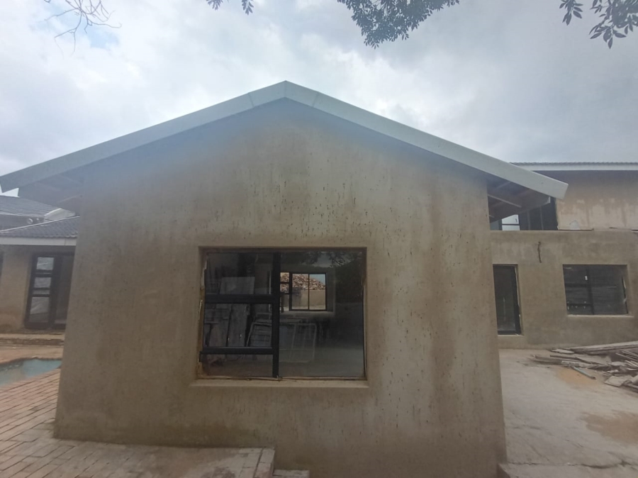 4 Bedroom Property for Sale in Mondeor Gauteng