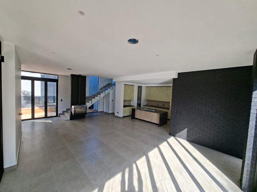 4 Bedroom Property for Sale in Bryanston East Gauteng