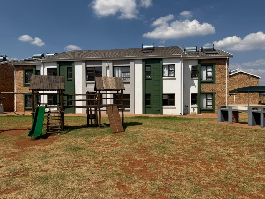 2 Bedroom Property for Sale in Protea Glen Gauteng