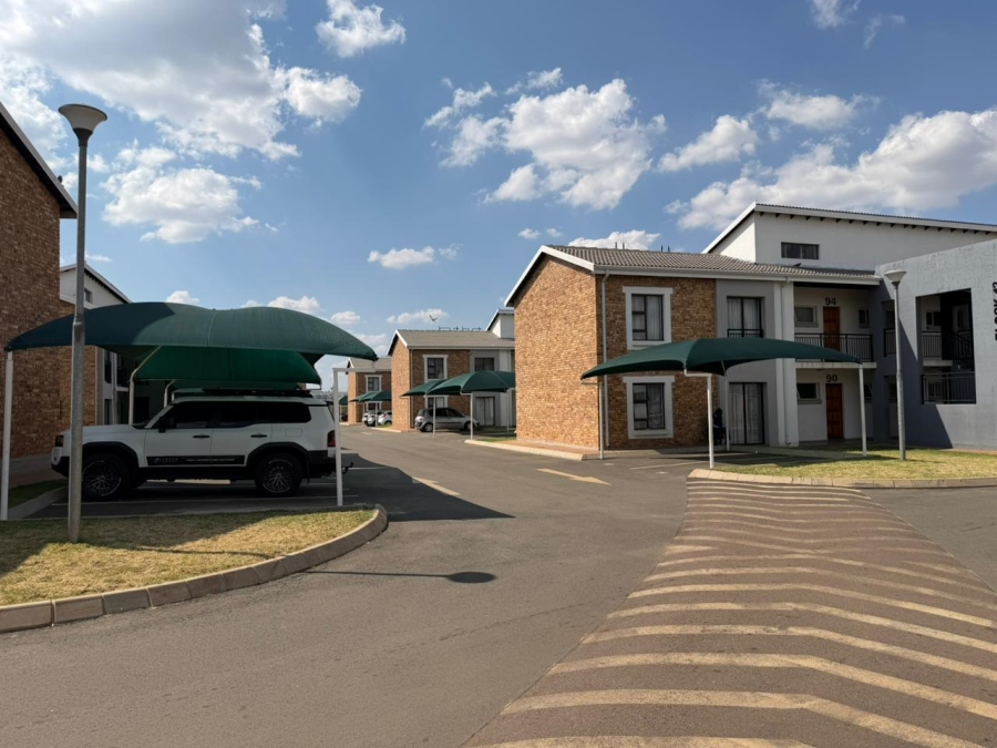 2 Bedroom Property for Sale in Protea Glen Gauteng