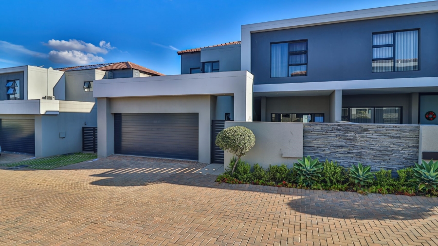 3 Bedroom Property for Sale in Aspen Hills Gauteng