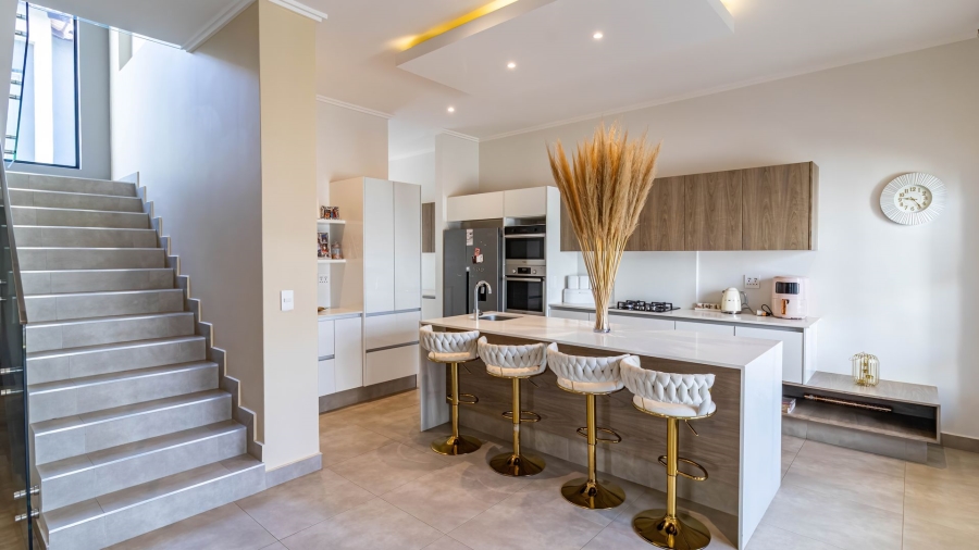 3 Bedroom Property for Sale in Aspen Hills Gauteng