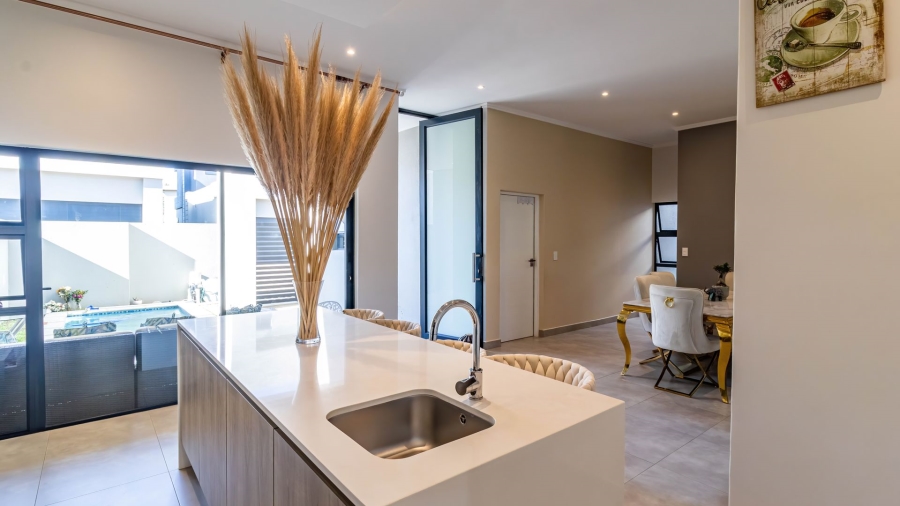 3 Bedroom Property for Sale in Aspen Hills Gauteng