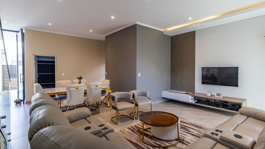 3 Bedroom Property for Sale in Aspen Hills Gauteng