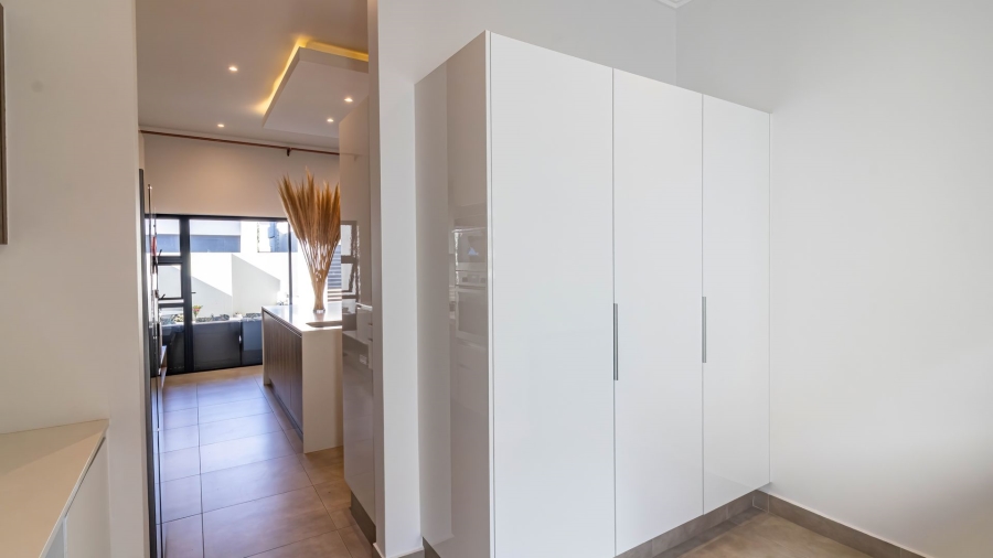 3 Bedroom Property for Sale in Aspen Hills Gauteng