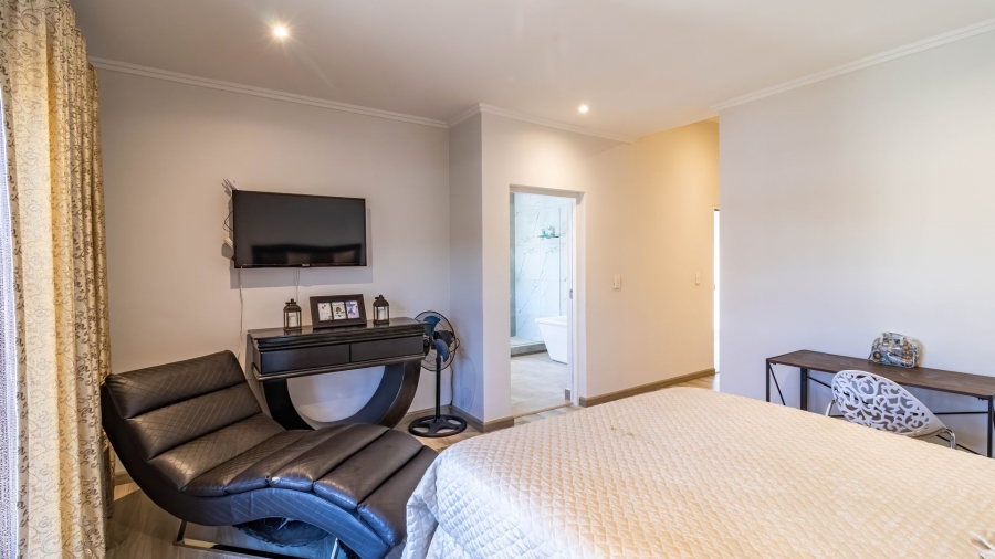 3 Bedroom Property for Sale in Aspen Hills Gauteng