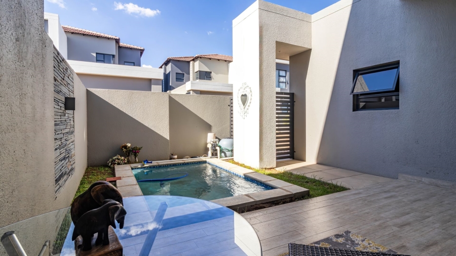 3 Bedroom Property for Sale in Aspen Hills Gauteng