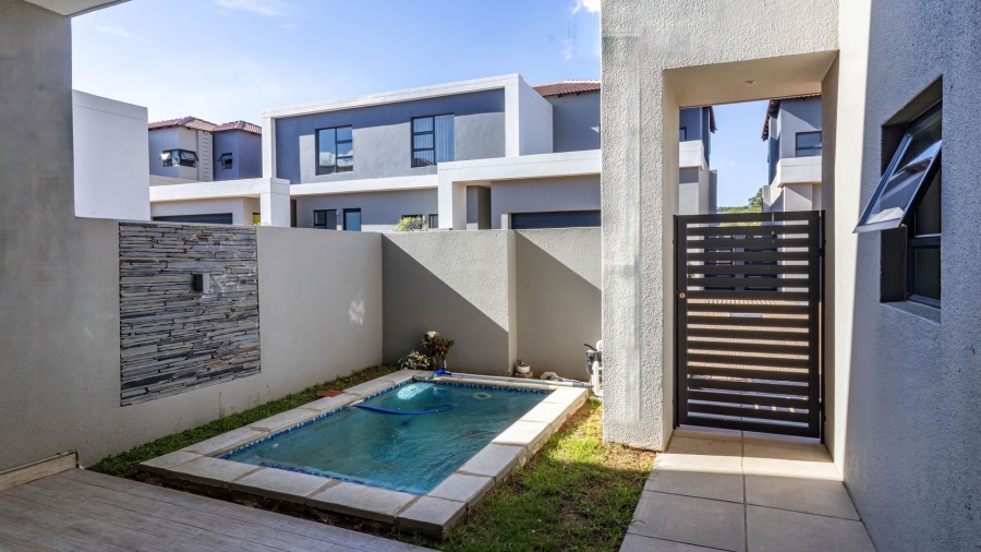 3 Bedroom Property for Sale in Aspen Hills Gauteng