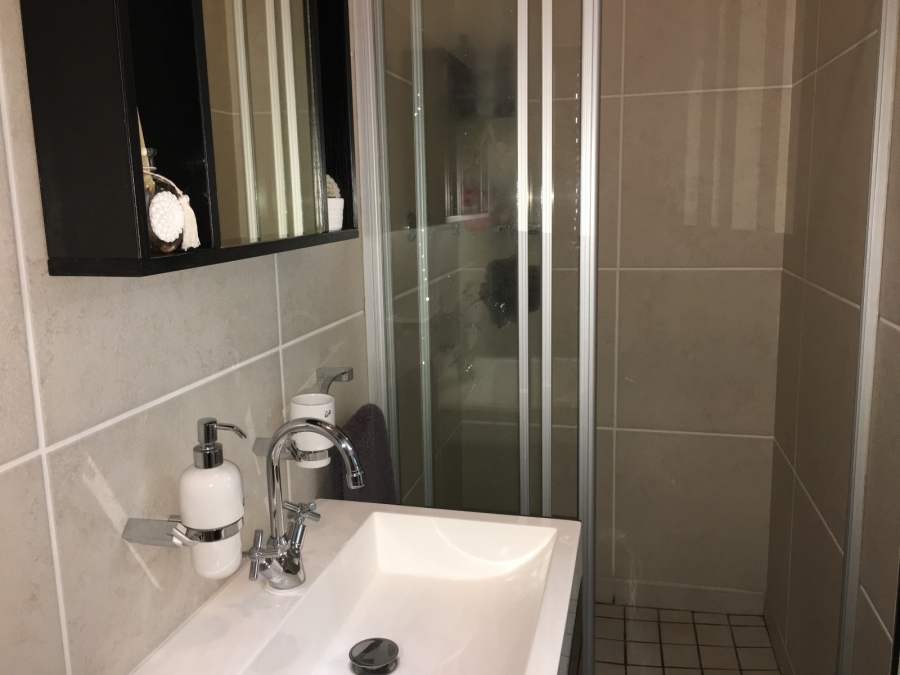 2 Bedroom Property for Sale in Glenvista Gauteng