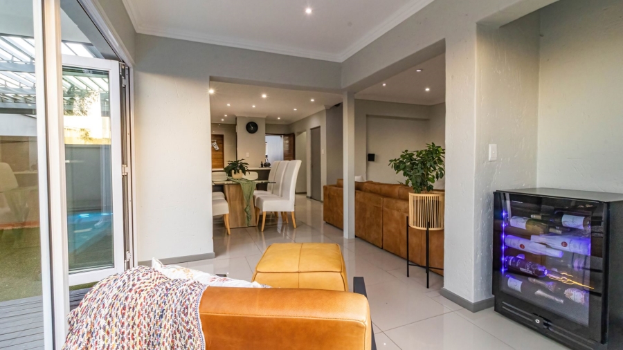 3 Bedroom Property for Sale in Eye of Africa Gauteng