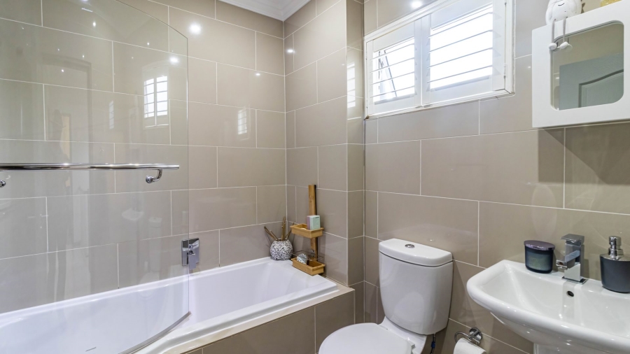 3 Bedroom Property for Sale in Eye of Africa Gauteng