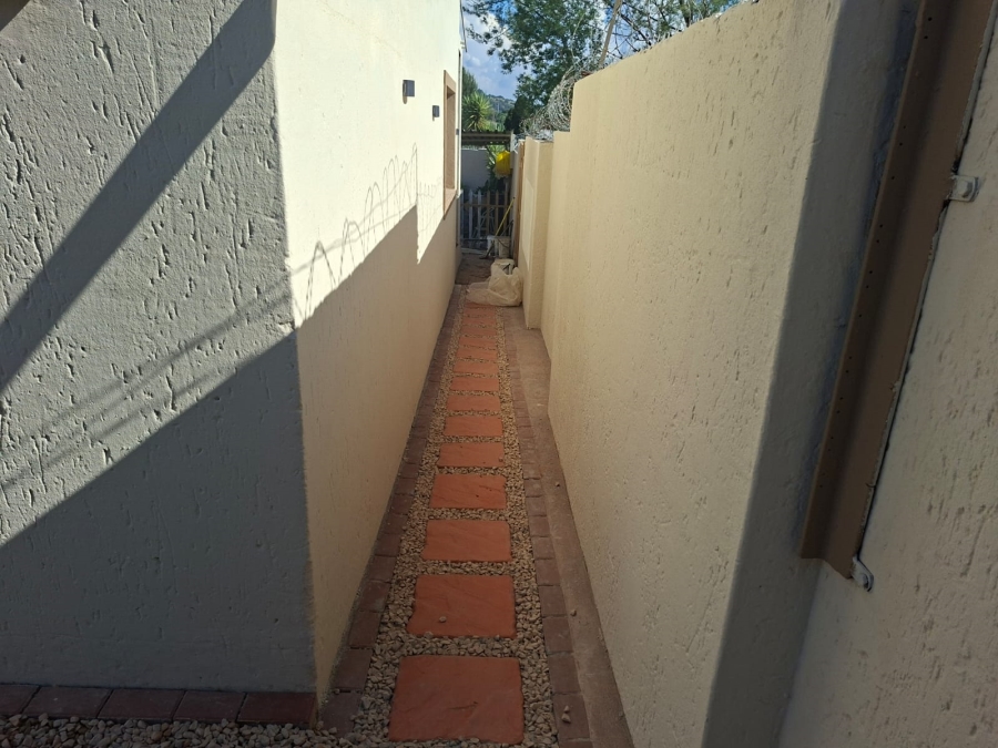 To Let 2 Bedroom Property for Rent in Ormonde Gauteng