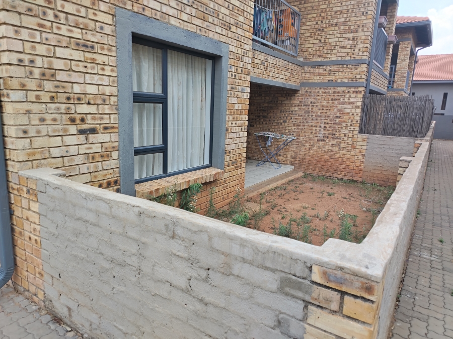 To Let 3 Bedroom Property for Rent in Cloverdene Gauteng